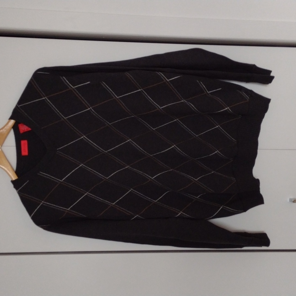 Izod Dark Gray V-Neck Argyle Sweater